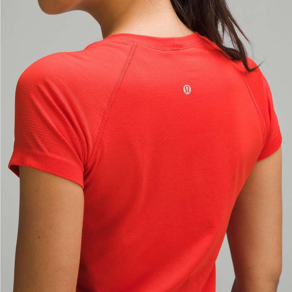 Lululemon Swiftly Tech Short Sleeve Shirt 2.0 Hip Length Size 10 Red